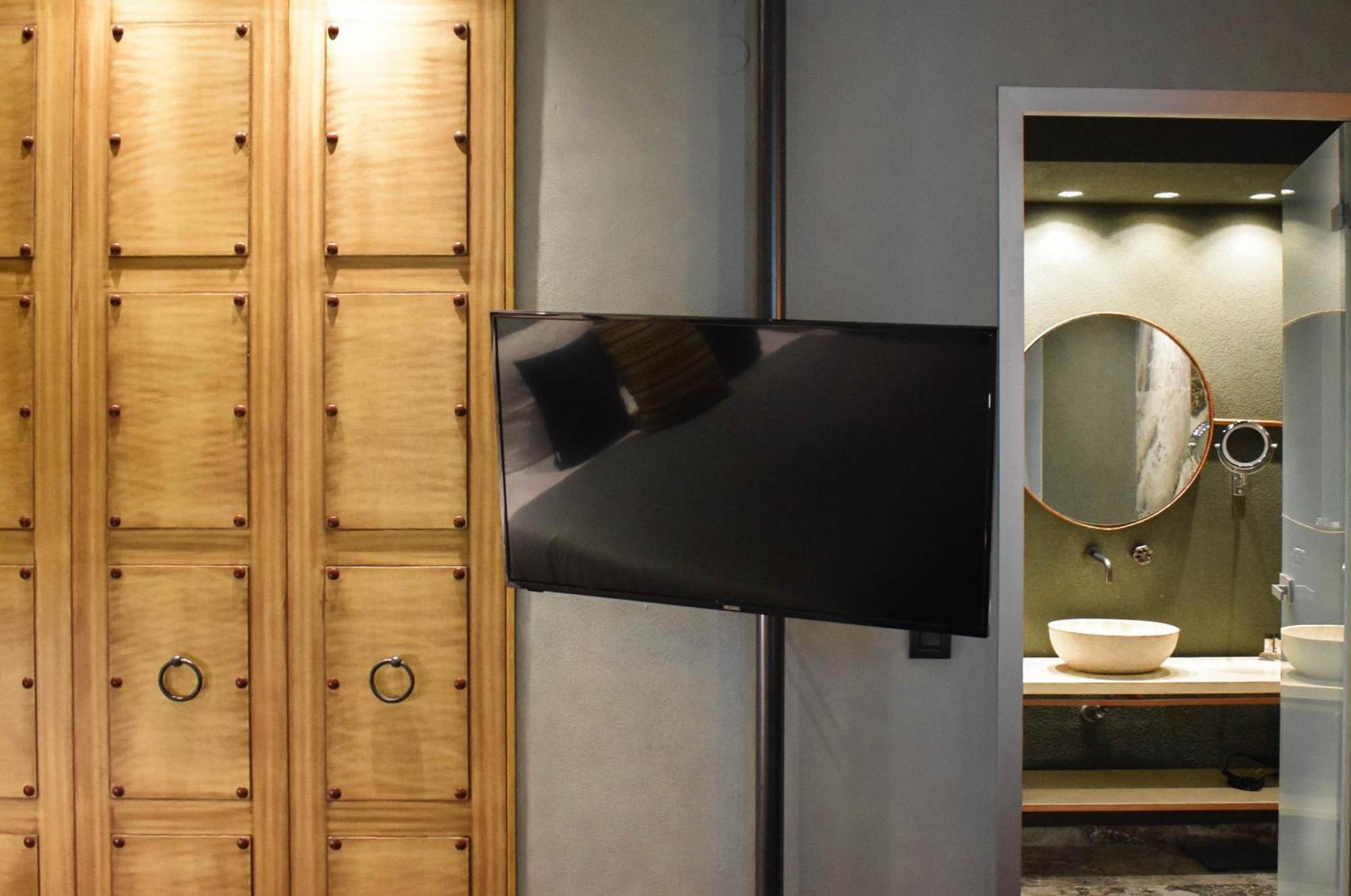 Pagopoieion - Adults Only Suites Heraklion  Bagian luar foto